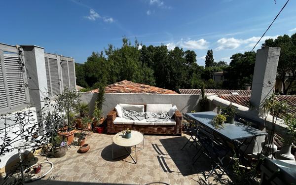 Appartement à vendre    3 pièces • 105 m2 Brignoles
