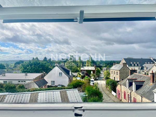 À louer , studio rénové , Plouha bourg , 2ème étage