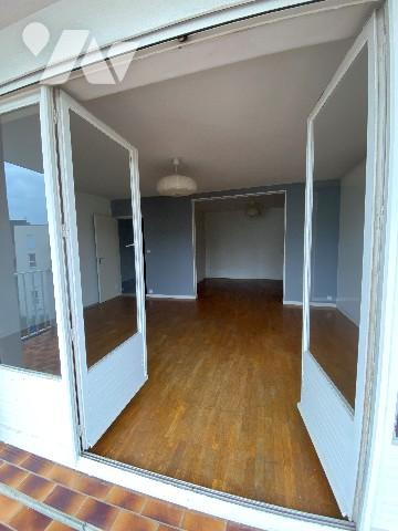 TASSIN LA DEMI-LUNE
APPARTEMENT T4