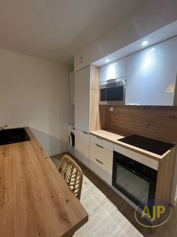 Appartement à louer Chateaubriant : 1 pièces, 25m² avec 0 chambre(s) à 536€ - AJP Immobilier Châteaubriant