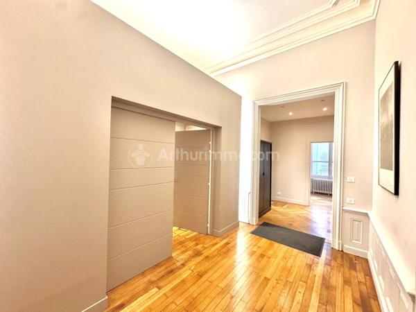 Vente Appartement 7 pièces 180 m2 à Clermont-Ferrand