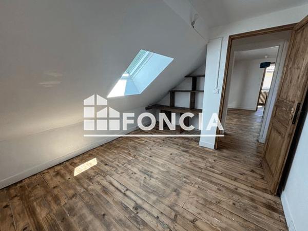 Location Maison 9 pièces 186.3 m² - 24 AVENUE BOURBAKI St Maur Des Fosses 94100