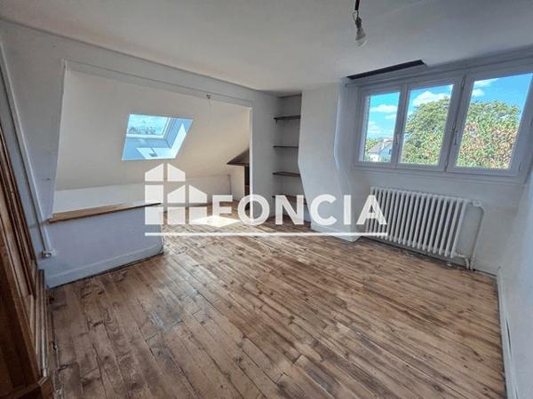 Location Maison 9 pièces 186.3 m² - 24 AVENUE BOURBAKI St Maur Des Fosses 94100