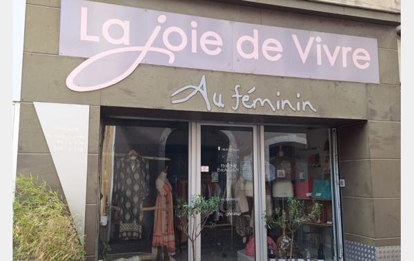 Vente Activité commerciale habillemnt Bourg-saint-andeol   