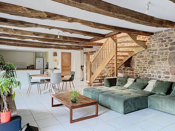 Longère et dépendances à Plouay