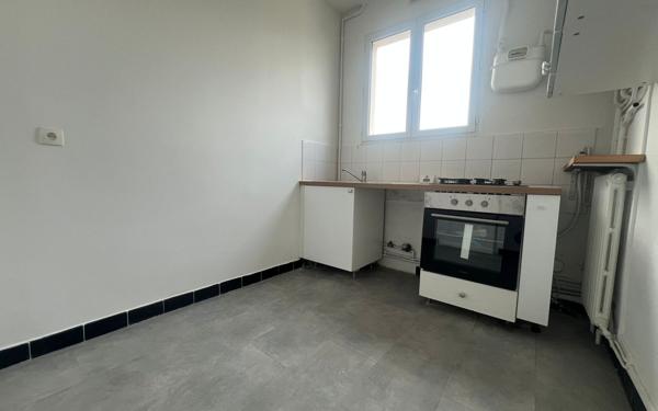 Appartement à vendre    3 pièces • 80 m2 Paris 10