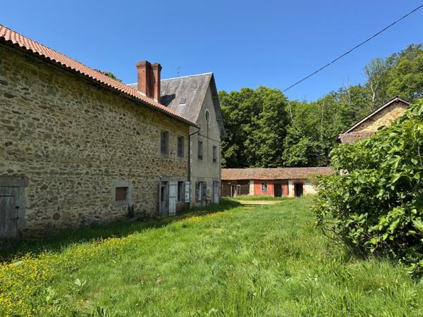 Un mot : magique !     240 m2 voire beaucoup plus !