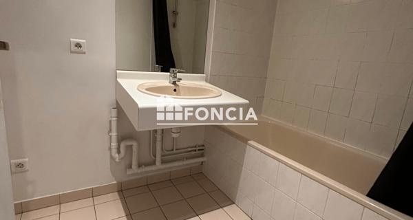 Location Appartement 2 pièces 47.37 m² - Roissy-en-france 95700
