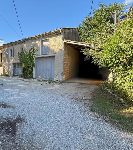 Mas à rénover en pleine campagne