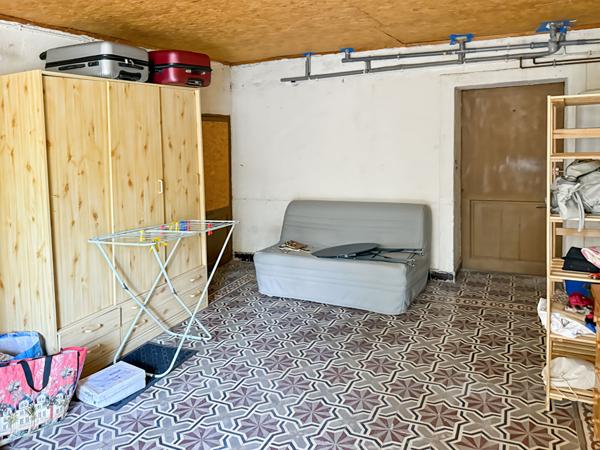 Mas à rénover en pleine campagne