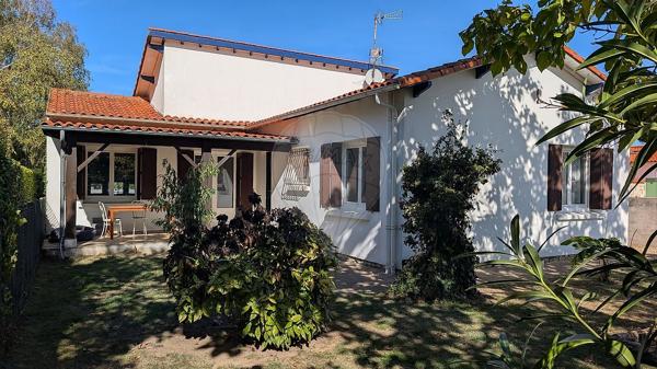 Maison 4 chambre(s) à vendre - Saint-Palais-sur-Mer, Charente-Maritime - 17