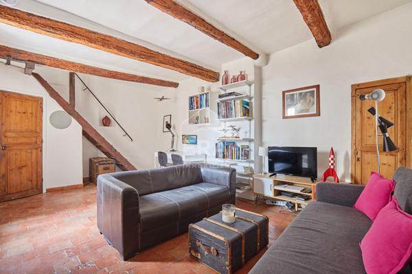 Appartement avec terrasse en centre-ville d'Aix-en-Provence