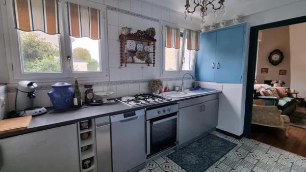 BRIVE - MAISON DE 2 CHAMBRES EN CENTRE VILLE