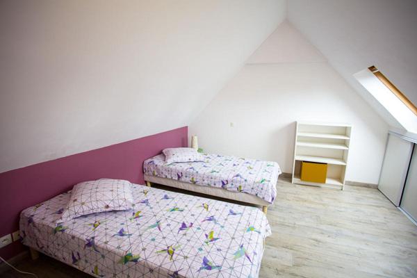 Maison rénovée avec grand terrain naturel à 400 m de la mer ,Pleubian / L'Armor