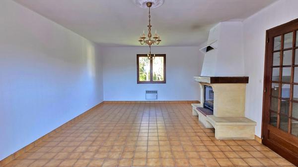 Pavillon 6p sur sous-sol complet + Garage + Dépendances - Proche Saint-Junien - Environnement campagne