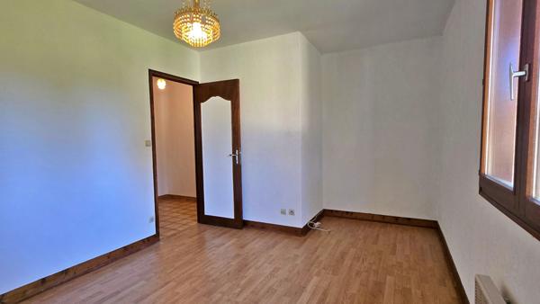 Pavillon 6p sur sous-sol complet + Garage + Dépendances - Proche Saint-Junien - Environnement campagne