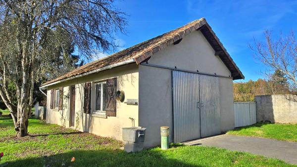 Pavillon 6p sur sous-sol complet + Garage + Dépendances - Proche Saint-Junien - Environnement campagne