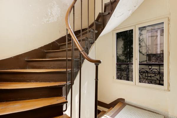 Grand Studio Paris 10e