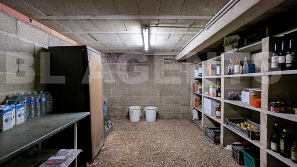 Maison 5 chambres - Grande parcelle de terrain !