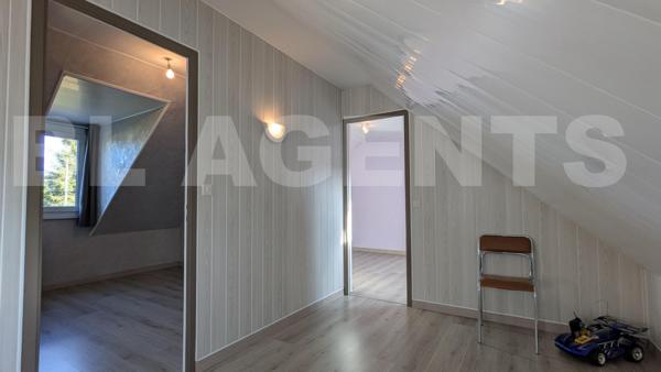 Maison 5 chambres - Grande parcelle de terrain !