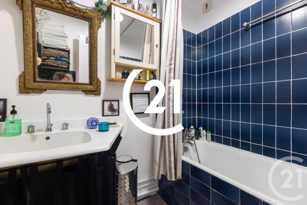 Appartement F2 à vendre  2 pièces - 54,51 m2 PARIS - 75018