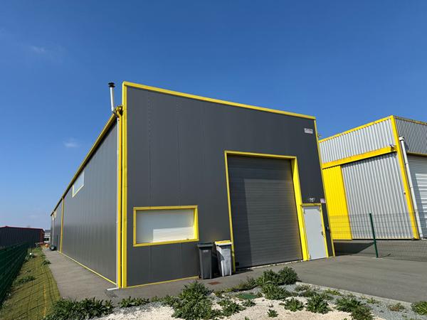 Local commercial Pont L'abbe D'arnoult 210 m2