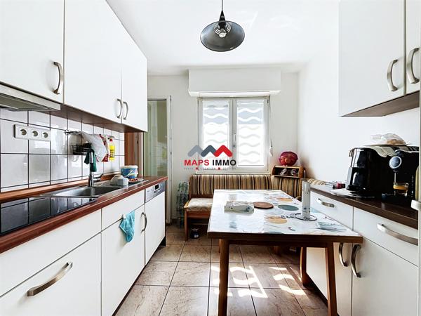 Appartement
                                                                                                                                                                                                                                                                                                                        4 pièce(s)                                                                                                                                                                                                          3 chambre(s)                                                                                                                                                                                                          70  m²