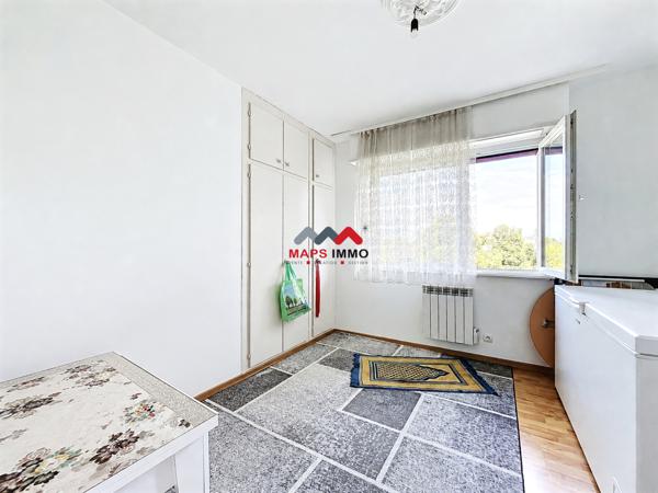 Appartement
                                                                                                                                                                                                                                                                                                                        4 pièce(s)                                                                                                                                                                                                          3 chambre(s)                                                                                                                                                                                                          70  m²