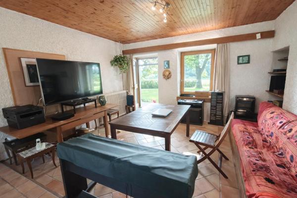 MAISON D'ARCHITECTE en pierre de 270m²