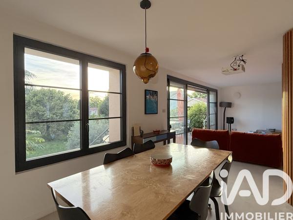 Maison à vendre 5 pièces 210 m² Lyon 8