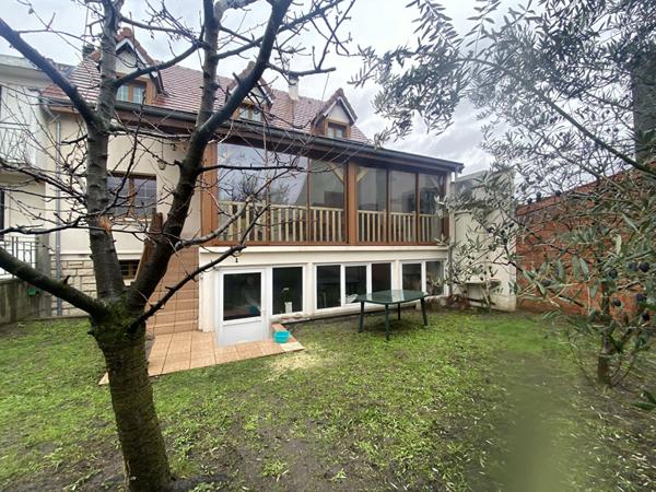 Maison Drancy 6 pièce(s) 156 m2 311 M2 Terrain