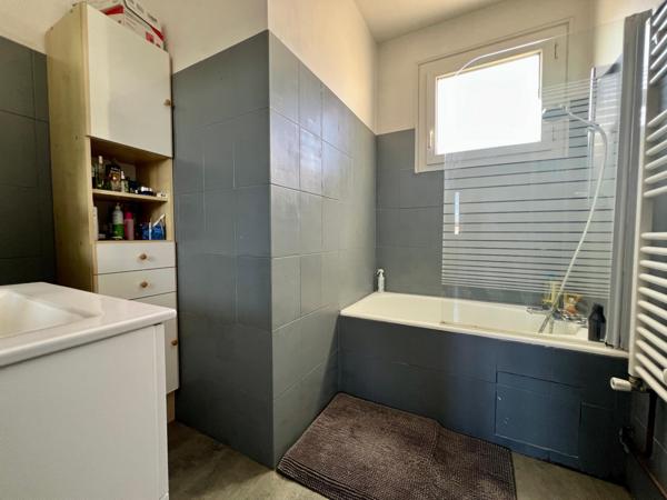 Maison 5 Chambres en Impasse - Zone Sud La Roche Sur Yon