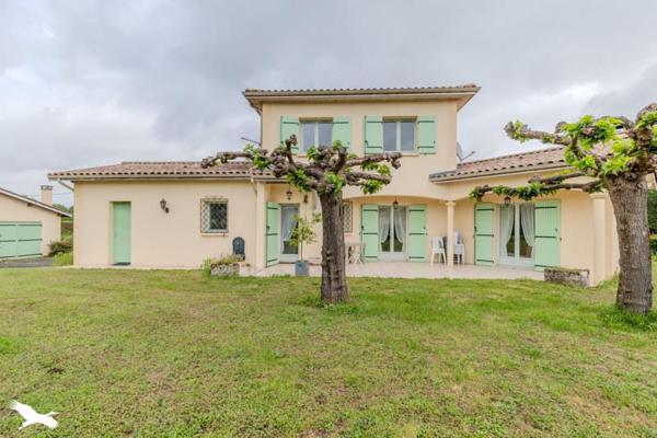 Maison à vendre 299 000 € Coutras 7 p 142 m² DPE D