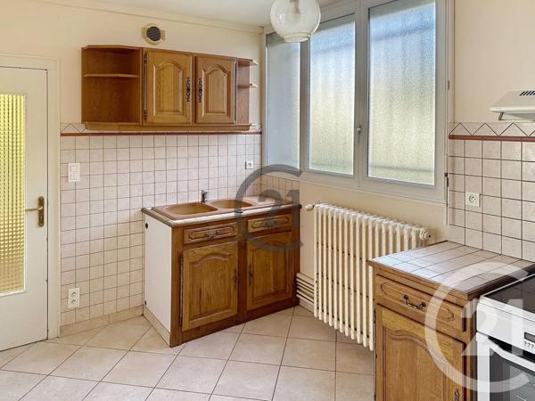 Appartement F4 à vendre  4 pièces - 84 m 2   AUXERRE  - 89