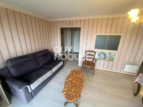 À louer ? Studio meublé avec balcon, parking et accès plage à pied