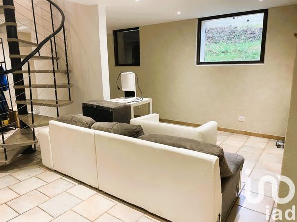 Maison 6 pièces de 168 m² à Gréasque (13850)