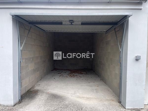 Location parking / box près de Dammarie-les-Lys - 99 €/mois