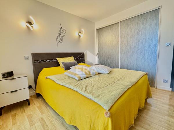 À découvrir sur Chauray : belle maison à étage avec piscine