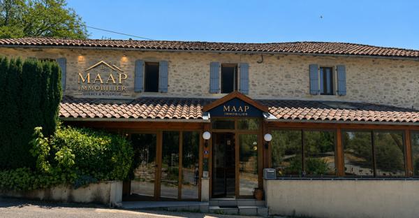 ENSEMBLE IMMOBILIER – ANCIEN HÔTEL, RESTAURANT & HABITATION PRIVATIVE