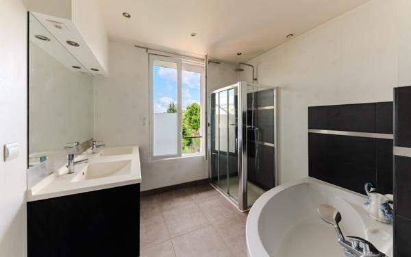 Maison à vendre    6 pièces •  Jarville-la-Malgrange