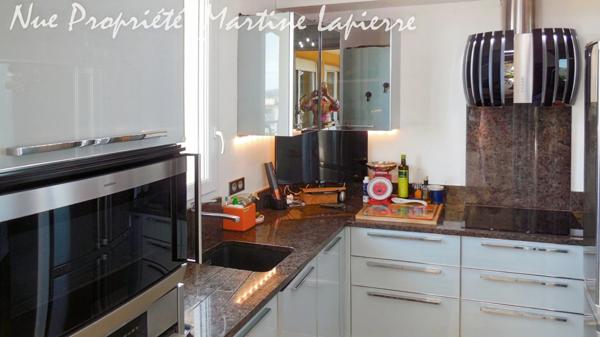 Villa sur le toit tout proche du centre ville et à 7mn de la mer