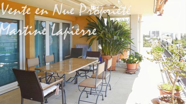 Villa sur le toit tout proche du centre ville et à 7mn de la mer