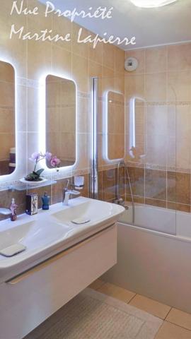 Villa sur le toit tout proche du centre ville et à 7mn de la mer