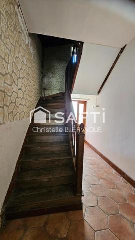 À Vendre – Petite maison de village pleine de potentiel – Barrou (37350)