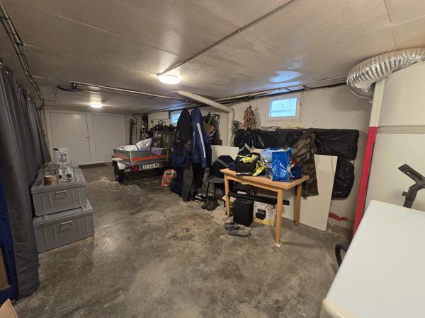 Maison sur sous sol avec 4 ch