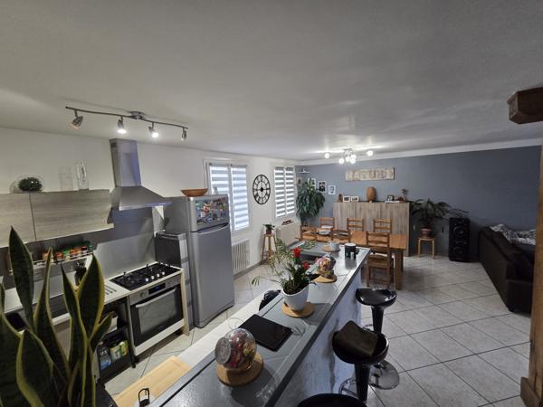 Maison sur sous sol avec 4 ch