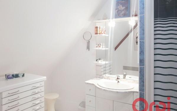 Maison à vendre    5 pièces •  Monnaie