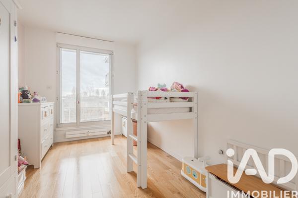 Appartement à vendre 4 pièces 97 m² Courbevoie
