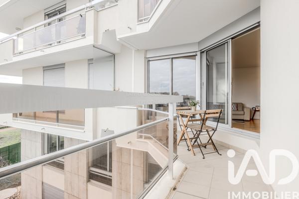 Appartement à vendre 4 pièces 97 m² Courbevoie