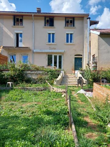 Propriété : Maison habitation et Gîtes à exploiter proche de Lamoura.